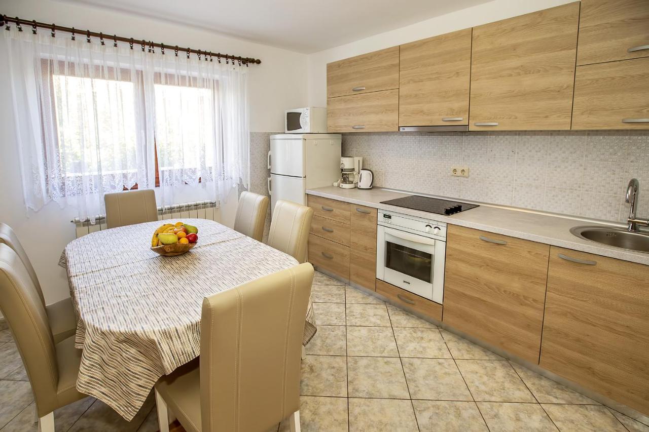 Apartments Juranic Baska  Exterior photo