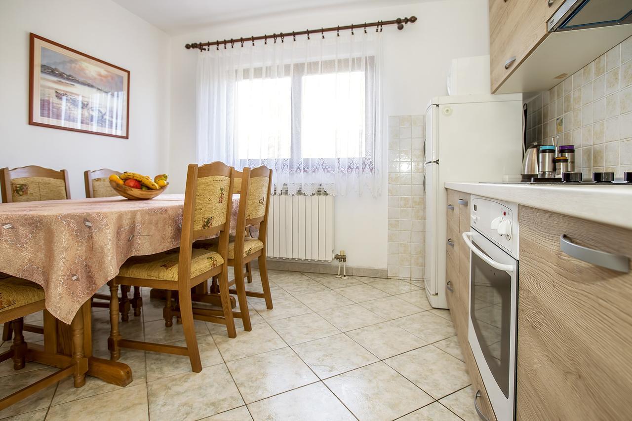 Apartments Juranic Baska  Exterior photo